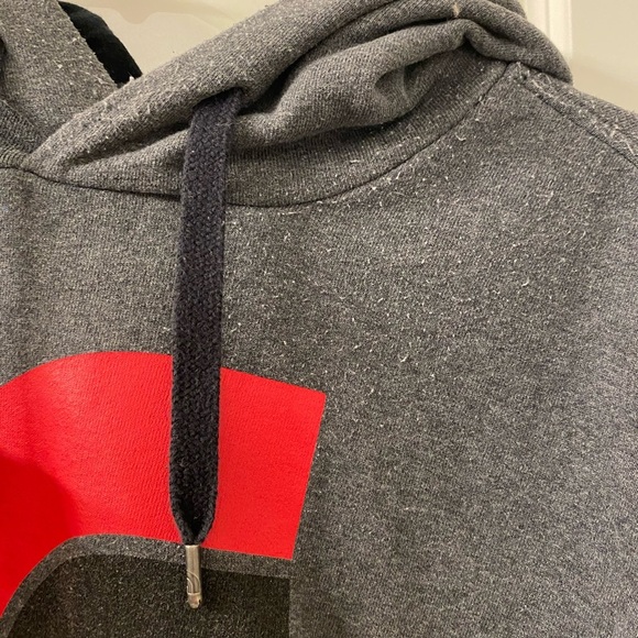 The North Face Men's Gray Hoodie size medium - Picture 5 of 5